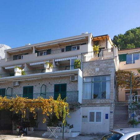 Villa Milenka - Apartmani Gorana Tučepi Extérieur photo