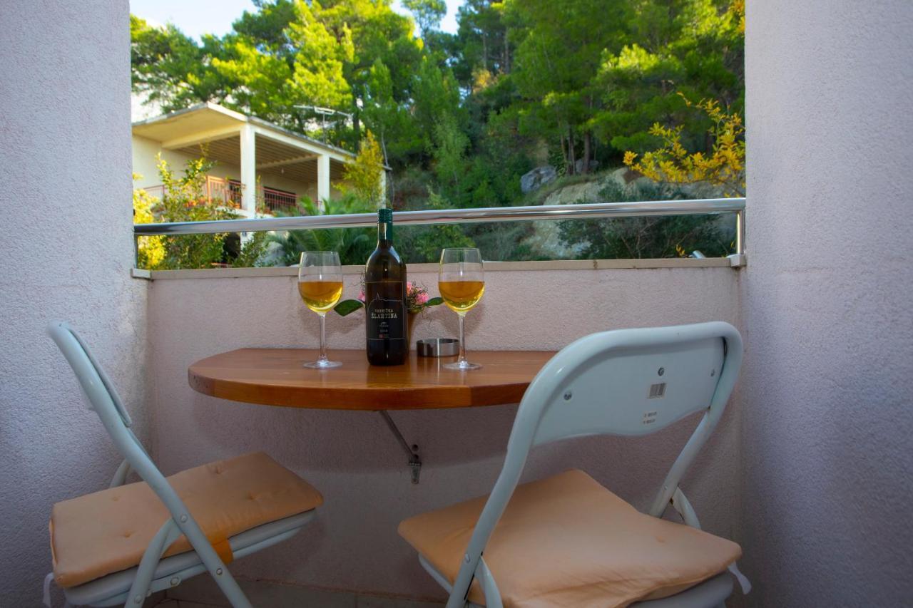 Villa Milenka - Apartmani Gorana Tučepi Extérieur photo