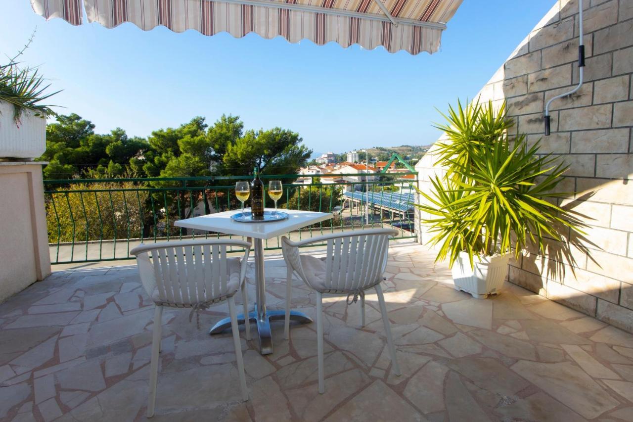 Villa Milenka - Apartmani Gorana Tučepi Extérieur photo